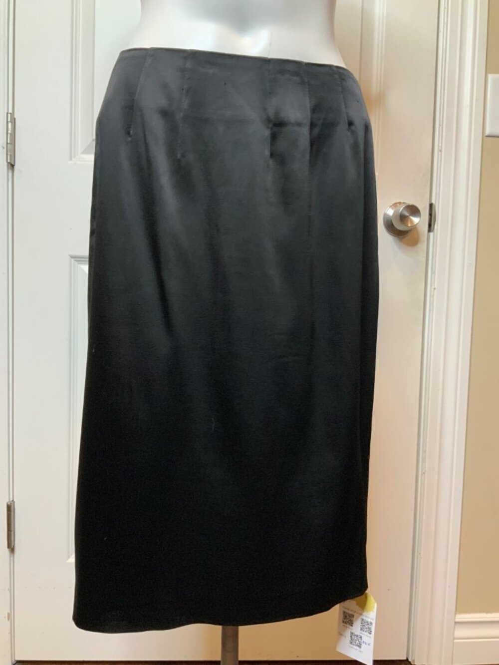 Yigal Azrouel Black Satin Pencil Skirt, Size 8